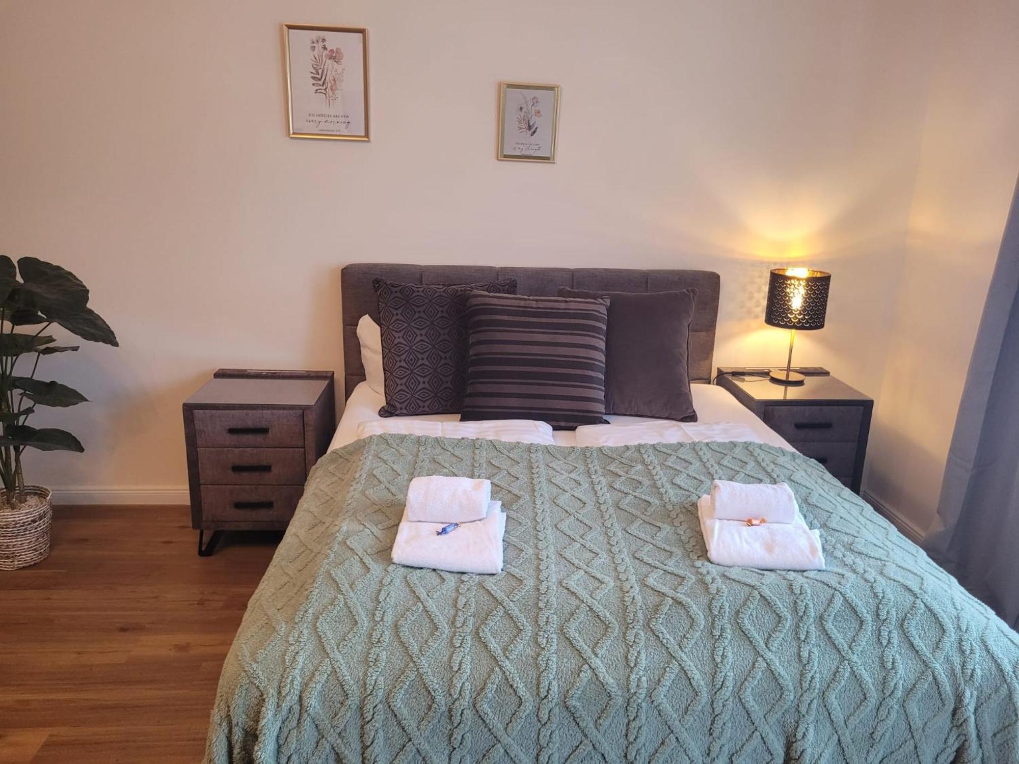 Stay Apartment Bergblick 4 Personen Parkplatz Zentral Bad Pyrmont Εξωτερικό φωτογραφία