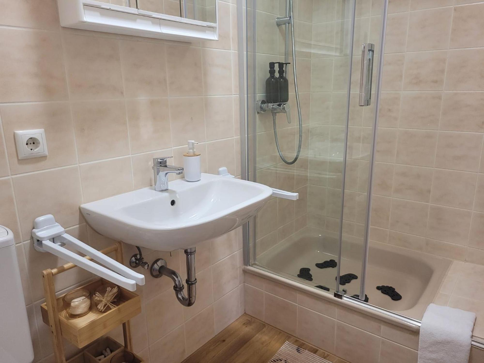Stay Apartment Bergblick 4 Personen Parkplatz Zentral Bad Pyrmont Εξωτερικό φωτογραφία
